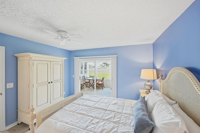 360 Grove Isle Circle, Vero Beach, FL 32962