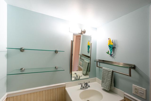 360 Grove Isle Circle, Vero Beach, FL 32962