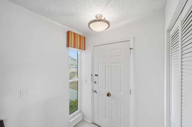 360 Grove Isle Circle, Vero Beach, FL 32962