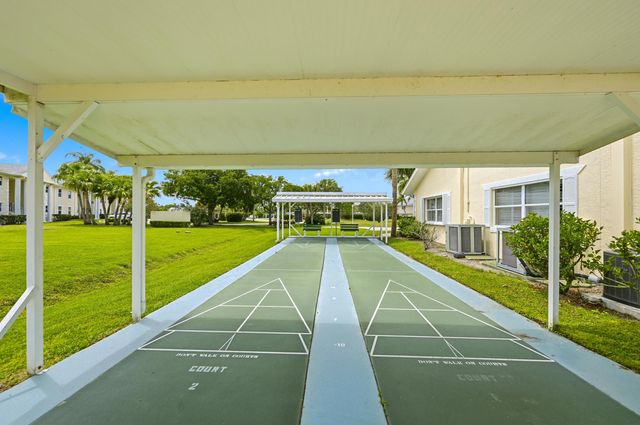 360 Grove Isle Circle, Vero Beach, FL 32962