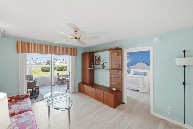 360 Grove Isle Circle, Vero Beach, FL 32962