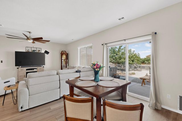3708 Bronco Trail Road NE, Rio Rancho, NM 87144