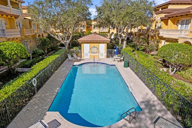 230 NE 69th Circle, Boca Raton, FL 33487