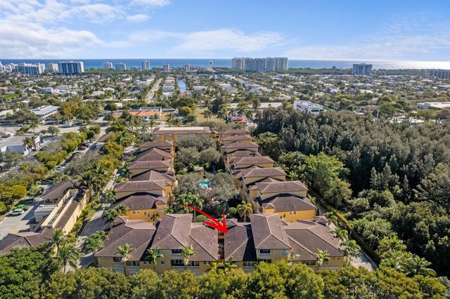 230 NE 69th Circle, Boca Raton, FL 33487