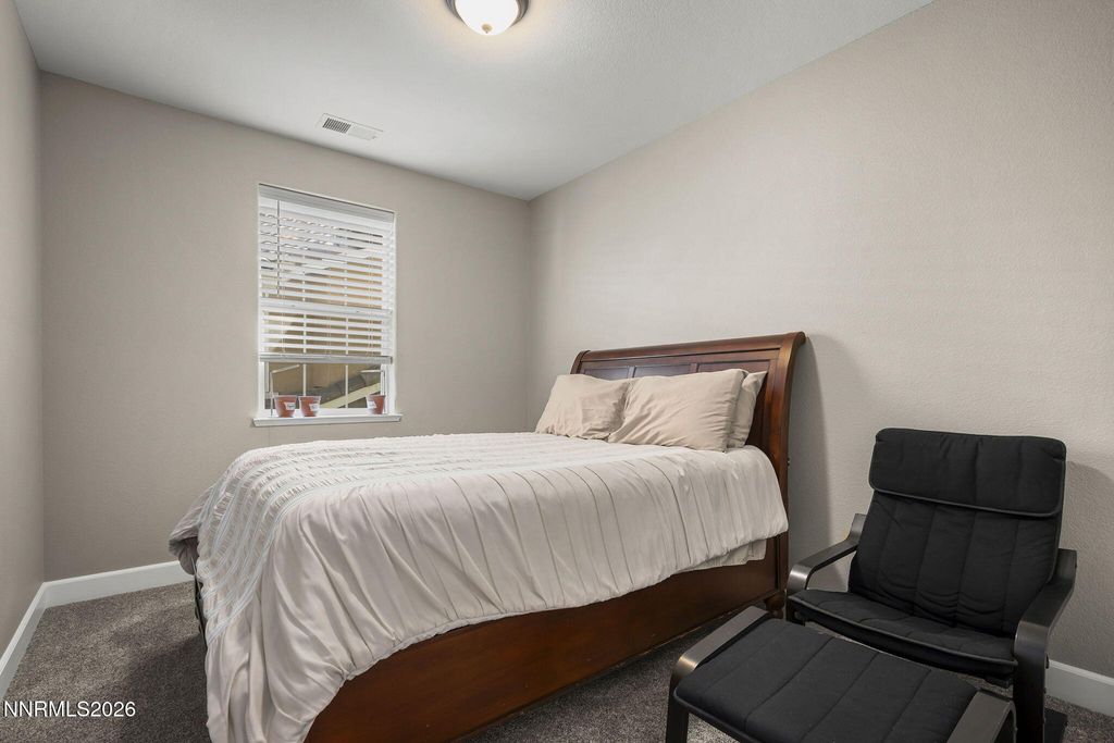 Image 19 of property listing at 1915 Sea Horse Road UNIT B, Reno, NV 89521