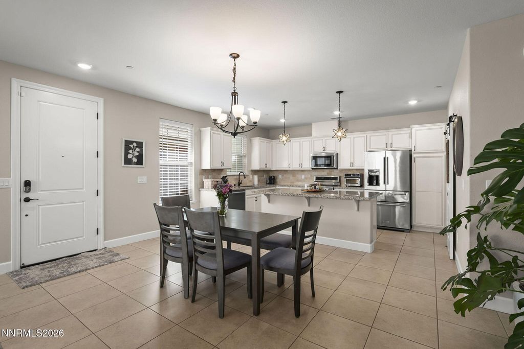 Image 7 of property listing at 1915 Sea Horse Road UNIT B, Reno, NV 89521