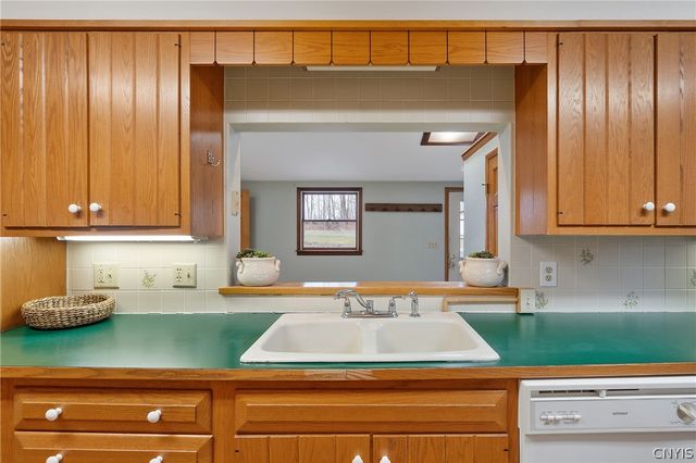 44 Kellar Drive, Constantia, NY 13028