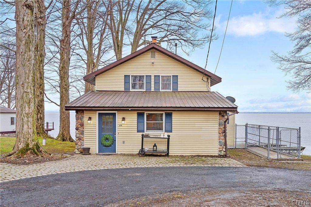 44 Kellar Drive, Constantia, NY 13028