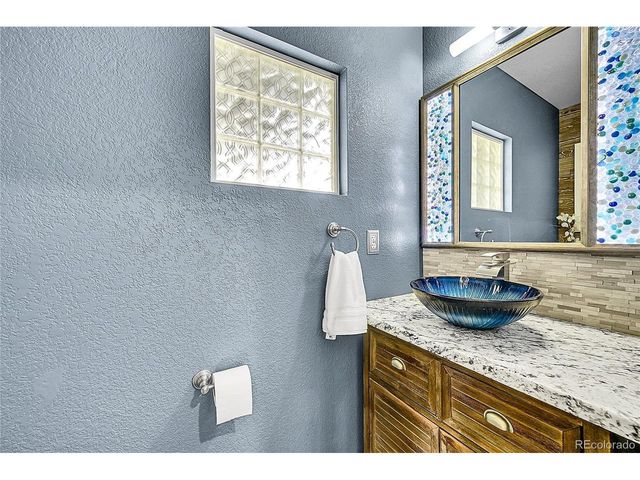 4558 S Ireland St, Aurora, CO 80015