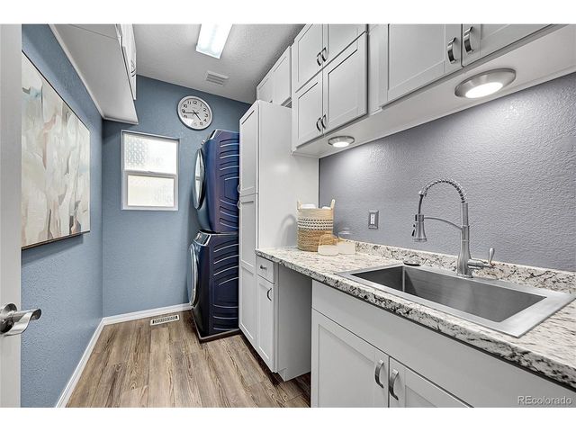 4558 S Ireland St, Aurora, CO 80015