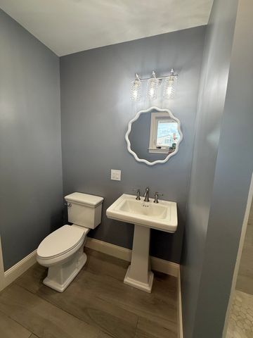 598 Ocean Street 598, Marshfield, MA 02050