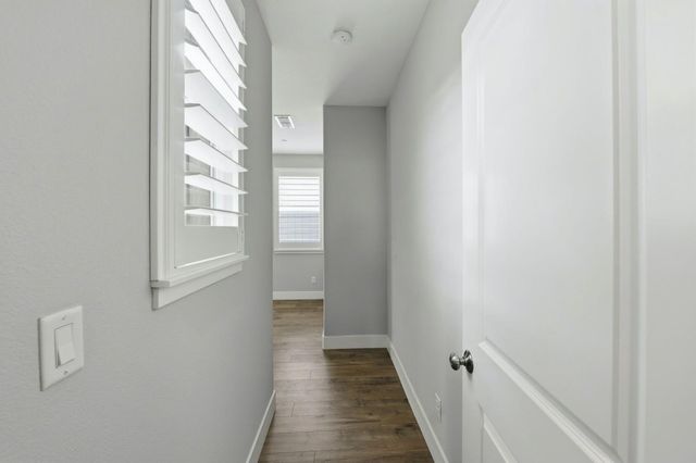 784 Farmhouse Way, Folsom, CA 95630