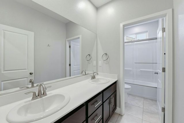 784 Farmhouse Way, Folsom, CA 95630