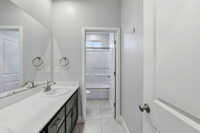 784 Farmhouse Way, Folsom, CA 95630