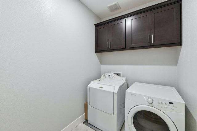 784 Farmhouse Way, Folsom, CA 95630