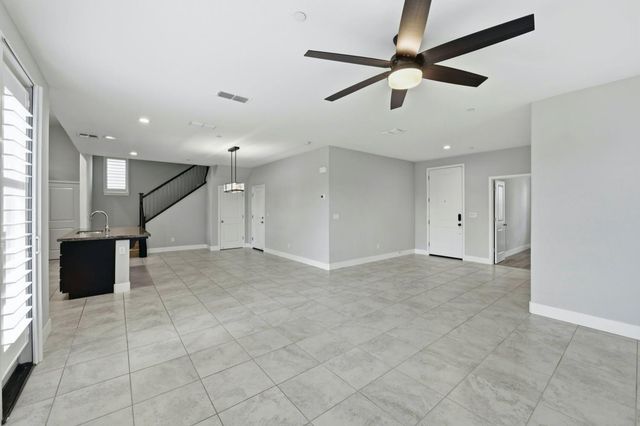 784 Farmhouse Way, Folsom, CA 95630