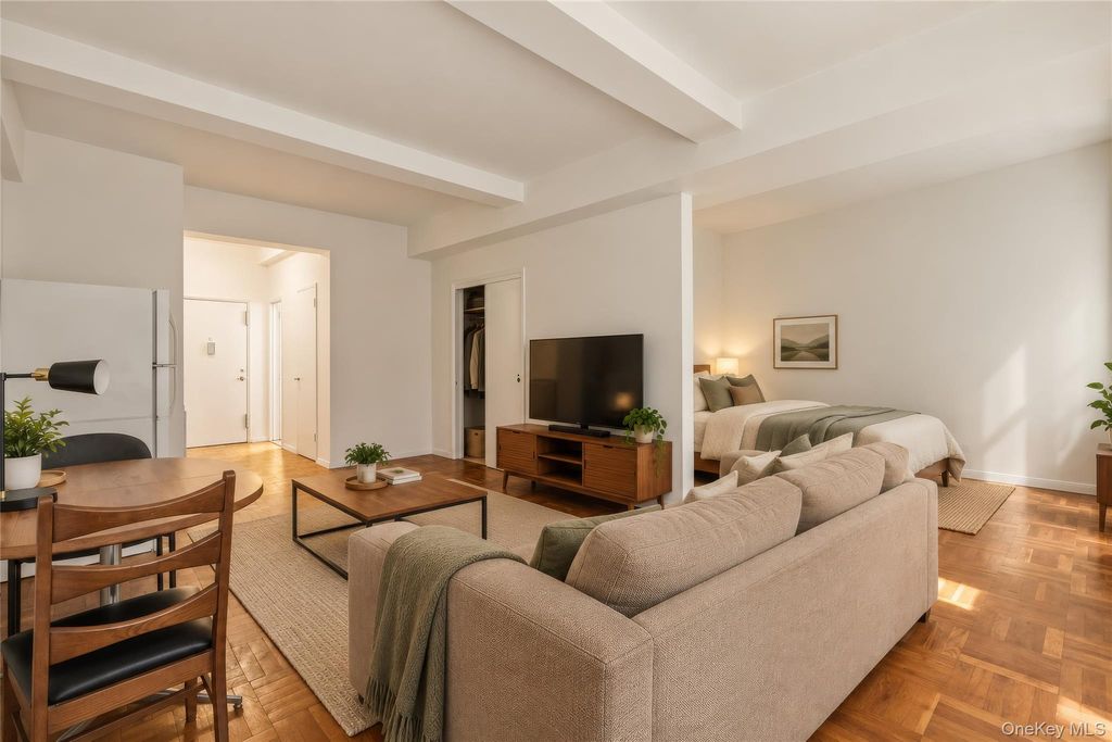 120 E Hartsdale Avenue 1C, Hartsdale, NY 10530 — photo 2