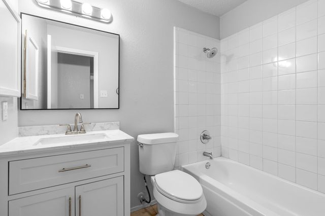 8713 Elbe Trail, Fort Worth, TX 76118