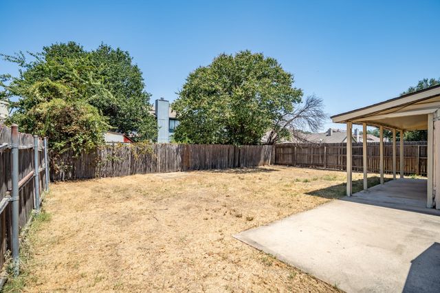 8713 Elbe Trail, Fort Worth, TX 76118