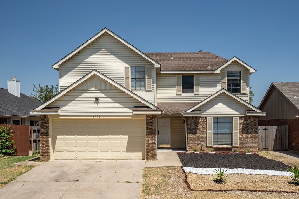 8713 Elbe Trail, Fort Worth, TX 76118
