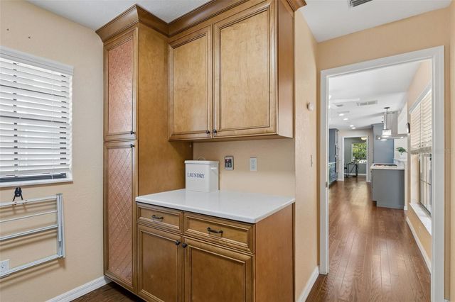 538 OLEANDER WAY S, St Petersburg, FL 33707