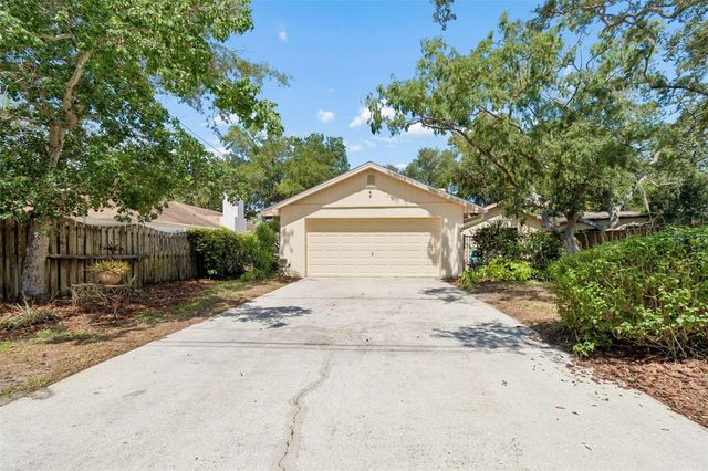 538 OLEANDER WAY S, St Petersburg, FL 33707