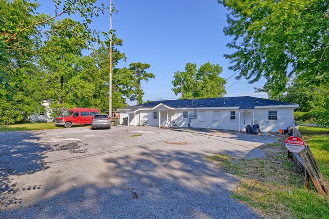 2205 Russelldale Avenue, North Charleston, SC 29406
