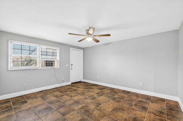 2205 Russelldale Avenue, North Charleston, SC 29406