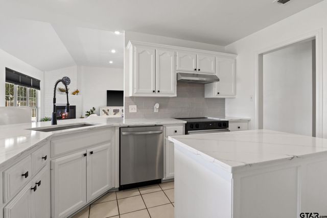 114 Diane, Mount Pleasant, TX 75455
