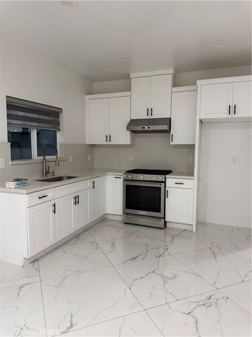 5678 OAK PL, Westminster, CA 92683