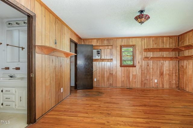 4737 Rosehill Road, Fayetteville, NC 28311
