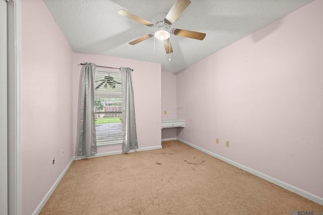 15120 Ridgewood Ave, Prairieville, LA 70769