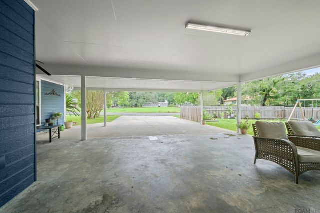 15120 Ridgewood Ave, Prairieville, LA 70769