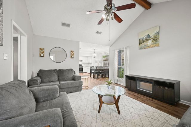 15120 Ridgewood Ave, Prairieville, LA 70769