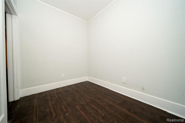 2016 W Grand Street, Detroit, MI 48238