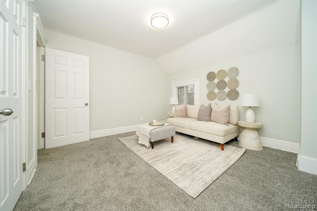 2016 W Grand Street, Detroit, MI 48238