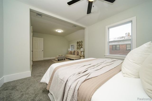 2016 W Grand Street, Detroit, MI 48238