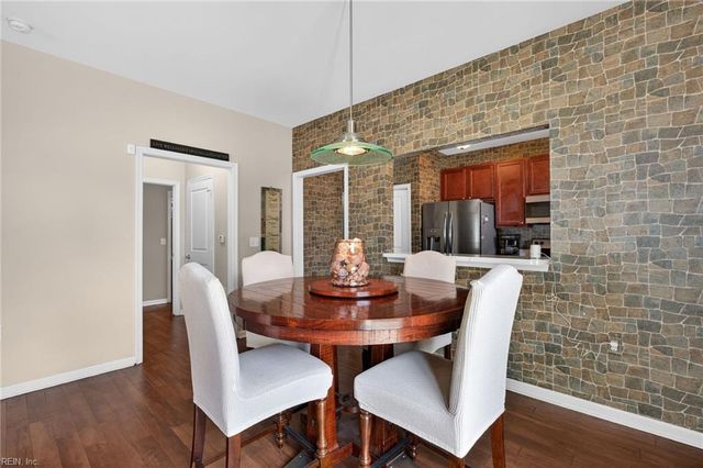 700 Lacy Oak DR, Chesapeake, VA 23320