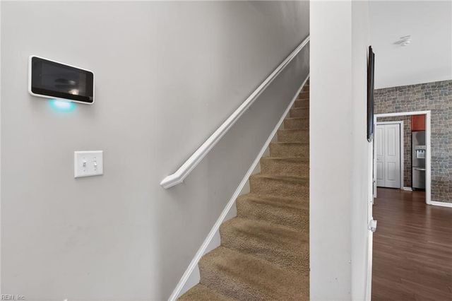 700 Lacy Oak DR, Chesapeake, VA 23320