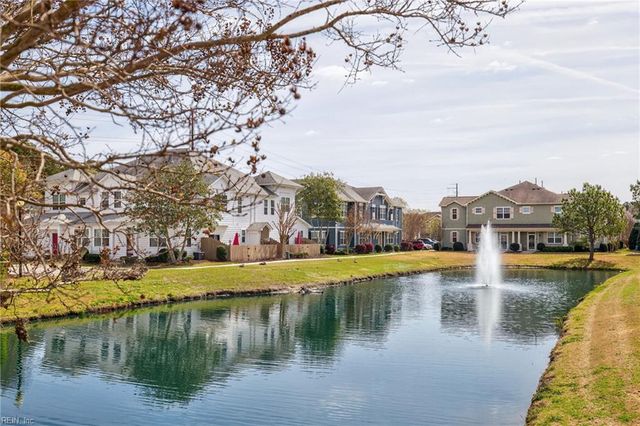 700 Lacy Oak DR, Chesapeake, VA 23320