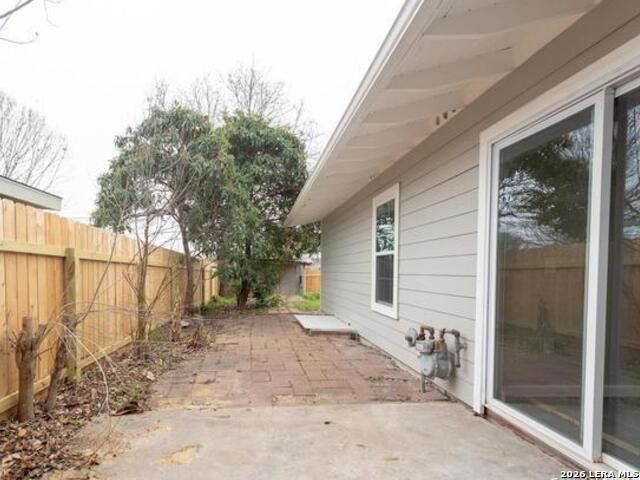 102 Antrim, San Antonio, TX 78218