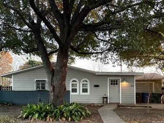 102 Antrim, San Antonio, TX 78218