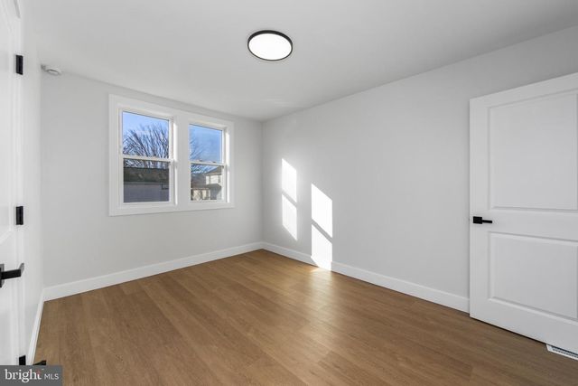 502 WESLEY AVE, National Park, NJ 08063