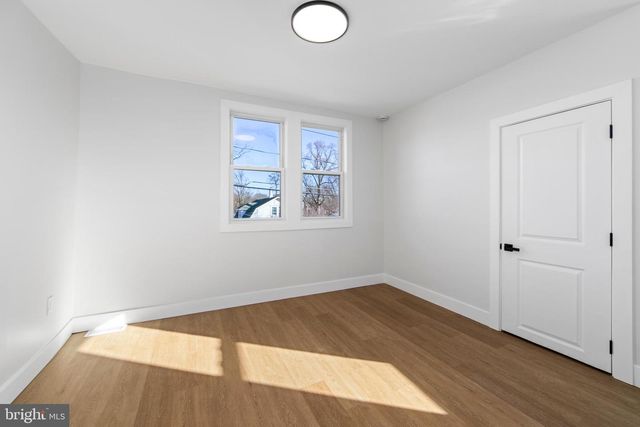 502 WESLEY AVE, National Park, NJ 08063