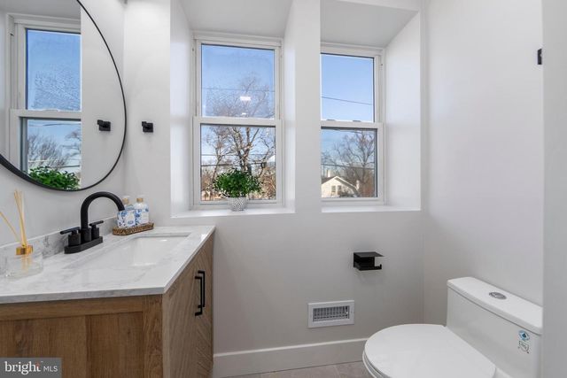 502 WESLEY AVE, National Park, NJ 08063