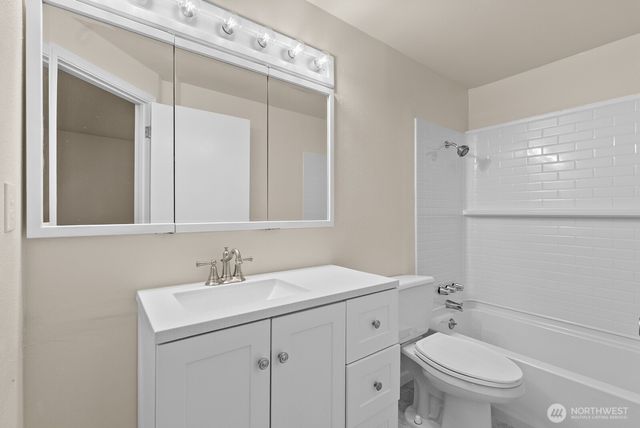 7221 S Sheridan Avenue, Tacoma, WA 98408