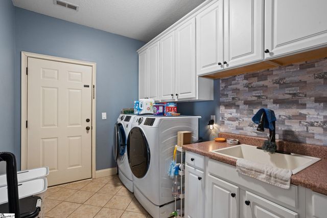 100 Clearridge Way, Greer, SC 29651