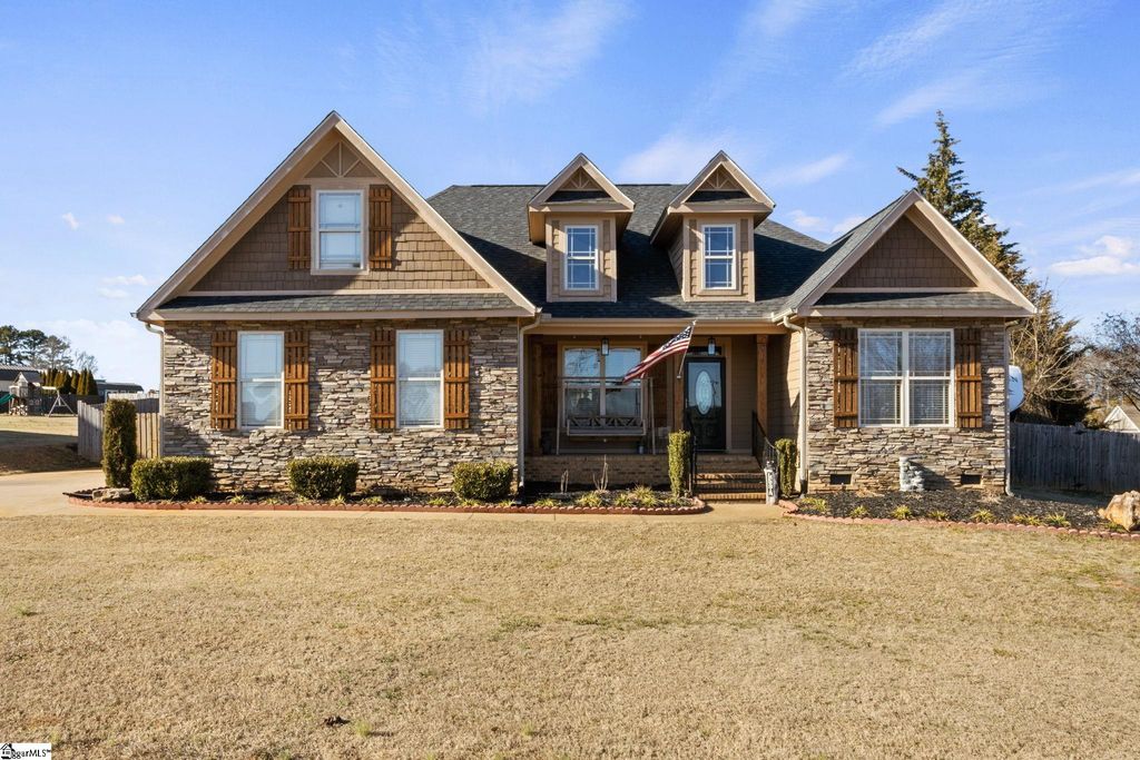 100 Clearridge Way, Greer, SC 29651