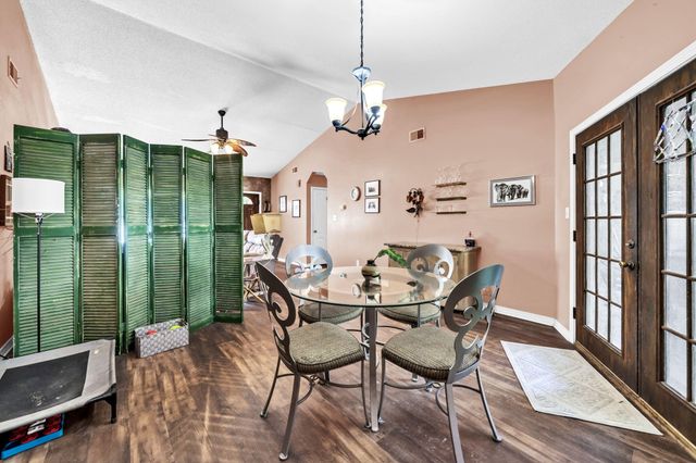 421 Waterway Lane, Fort Walton Beach, FL 32547