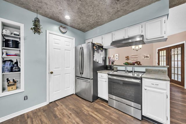 421 Waterway Lane, Fort Walton Beach, FL 32547